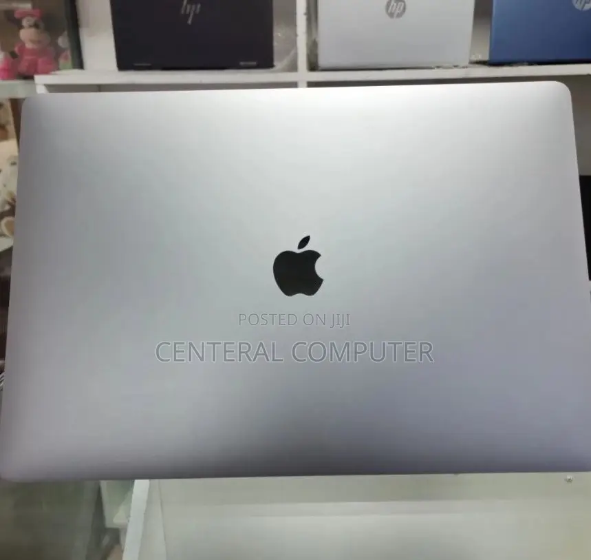 New Laptop Apple MacBook Pro 2019 16GB Intel Core I7 SSD 512GB