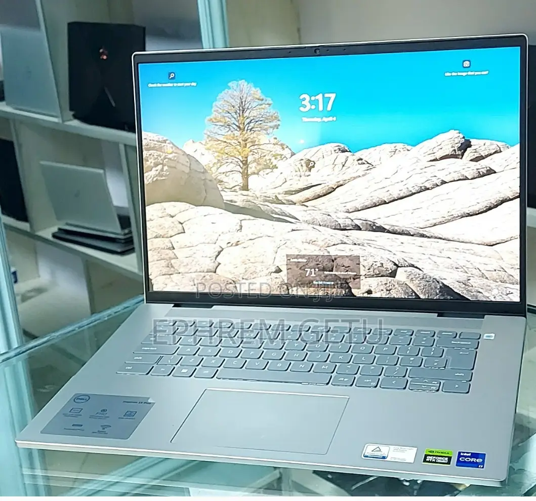 New Laptop Dell Inspiron 15 16GB Intel Core I7 SSD 1T