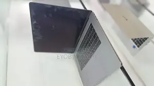 New Laptop Apple MacBook Air 2023 M2 8GB Apple M3 Max SSD 256GB