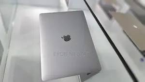 Photo - New Laptop Apple MacBook Pro M1 8GB Apple M1 SSD 256GB