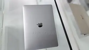 New Laptop Apple MacBook Air 2014 8GB Intel Core I7 SSD 256GB