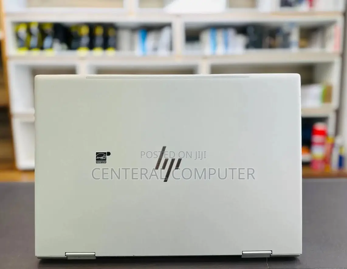 New Laptop HP 14-Dq1025cl 16GB Intel Core I7 SSD 512GB