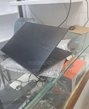 New Laptop Asus 16GB AMD Ryzen 9 SSD 512GB