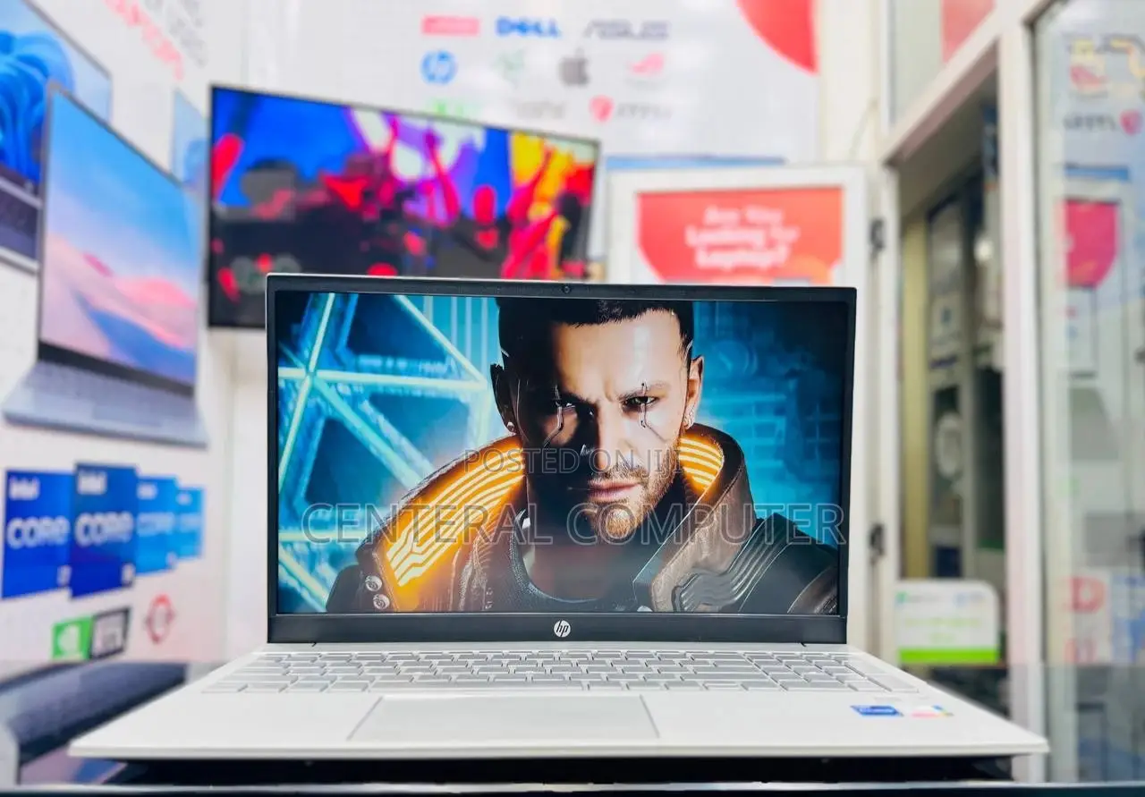 New Laptop HP Pavilion 15-Eh0050wm 16GB Intel Core I7 SSD 512GB