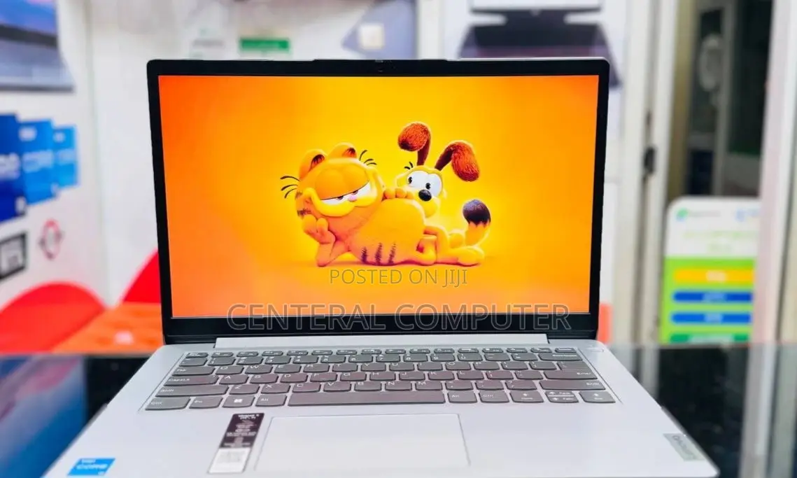 New Laptop HP 430 16GB Intel Core I3 SSD 256GB