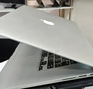 New Laptop Apple MacBook Pro 2015 16GB Intel Core I7 SSD 1T