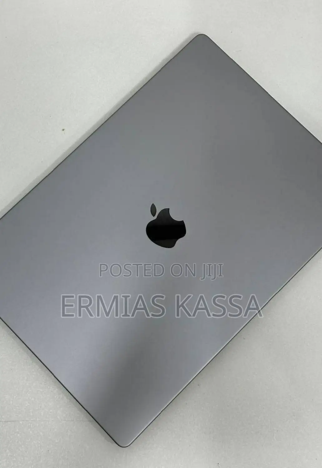 New Laptop Apple MacBook Pro 2021 M1 16GB Apple M1 Pro SSD 512GB