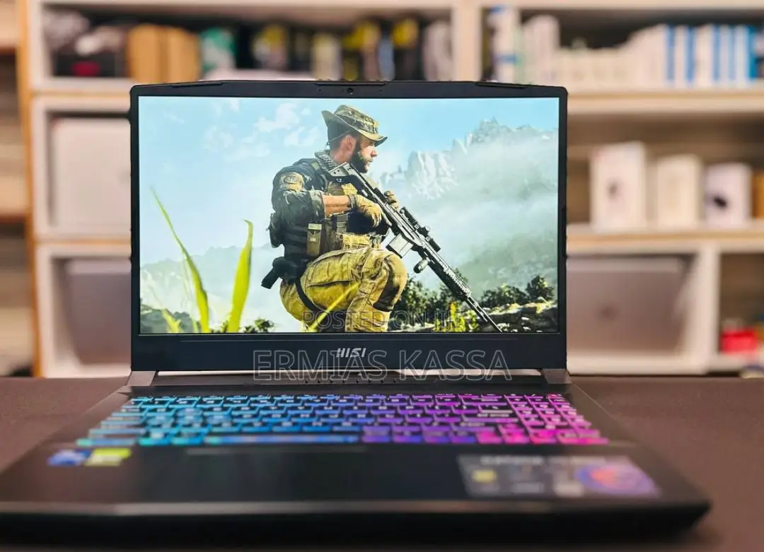 New Laptop MSI Katana 15 16GB Intel Core I7 SSD 512GB