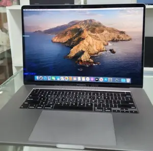 New Laptop Apple MacBook Pro 2019 16GB Intel Core I7 SSD 512GB