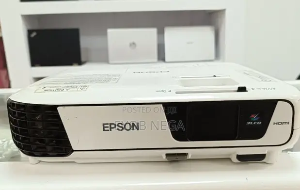 EPSON LCD PROJECTOR EB-X31 プロジェクター エプソン EPSON プロジェクター EB-X31 3200lm XGA 2.4kg : GBFT