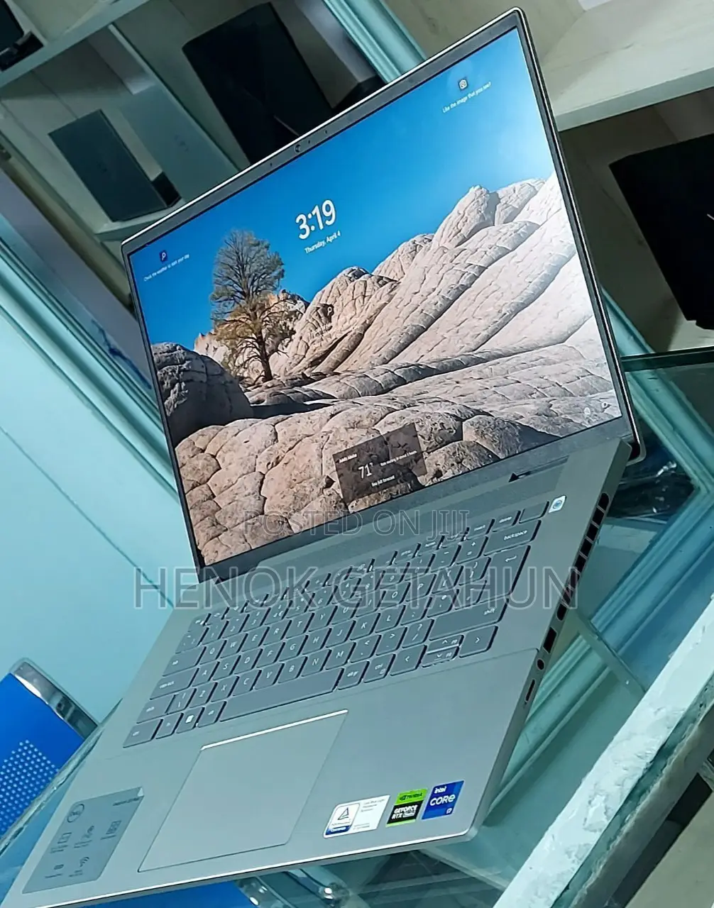 New Laptop Dell Inspiron 15 16GB Intel Core I7 SSD 1T