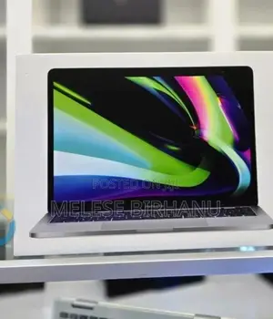 Photo - New Laptop Apple MacBook Pro 2022 M2 8GB Apple M2 SSD 512GB