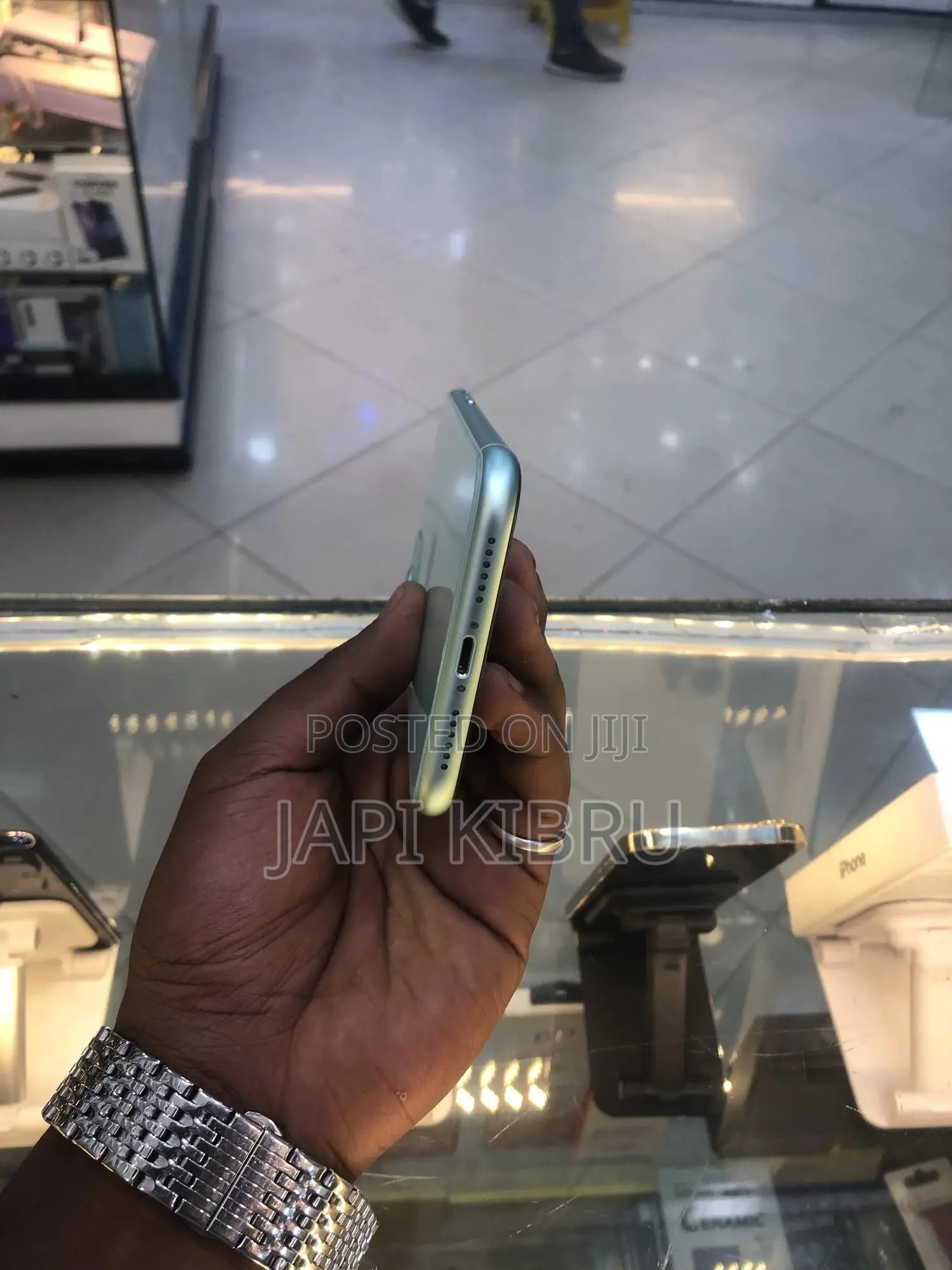 New Apple iPhone 11 128 GB Blue