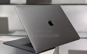 New Laptop Apple MacBook 2018 8GB Intel Core I9 SSD 512GB