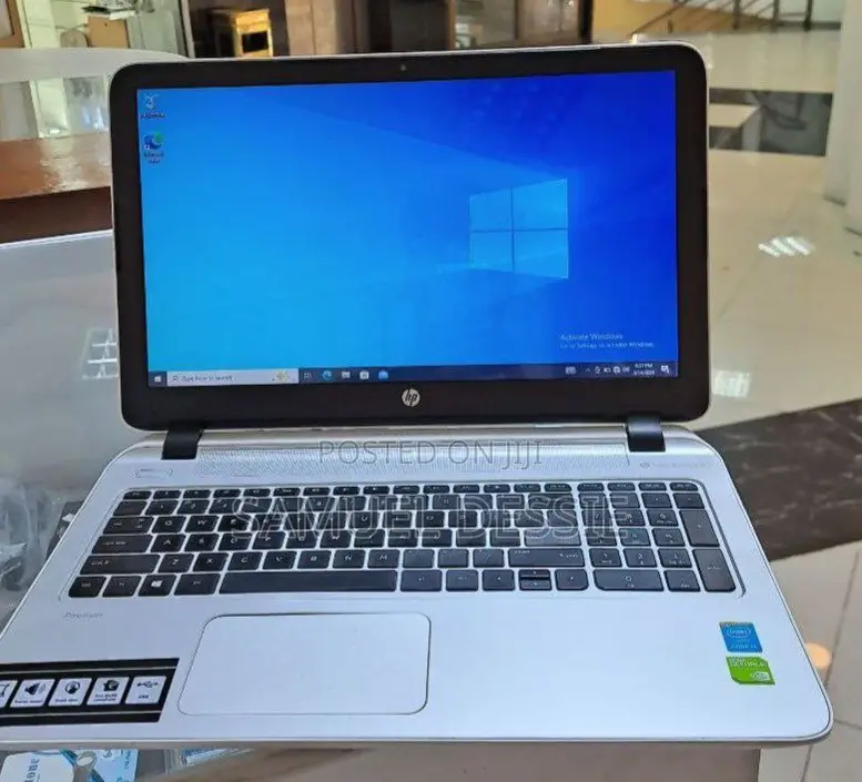 New Laptop HP Pavilion 15 8GB Intel Core I5 HDD 1T