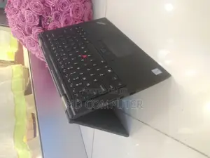 New Laptop Lenovo Yoga 260 8GB Intel Core I5 SSD 512GB
