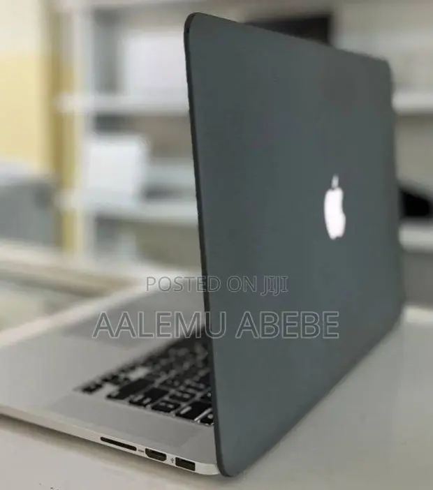 New Laptop Apple MacBook Pro 2015 16GB Intel Core I7 SSD 1T