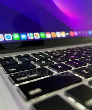 New Laptop Apple MacBook Pro 2015 16GB Intel Core I7 SSD 1T