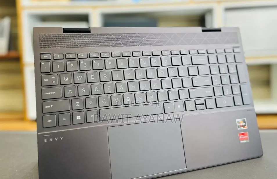 New Laptop HP 16GB AMD Ryzen 7 SSD 512GB