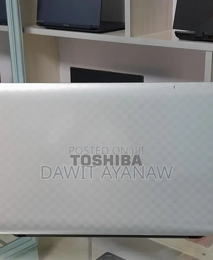 New Laptop Toshiba 4GB Intel Pentium HDD 500GB