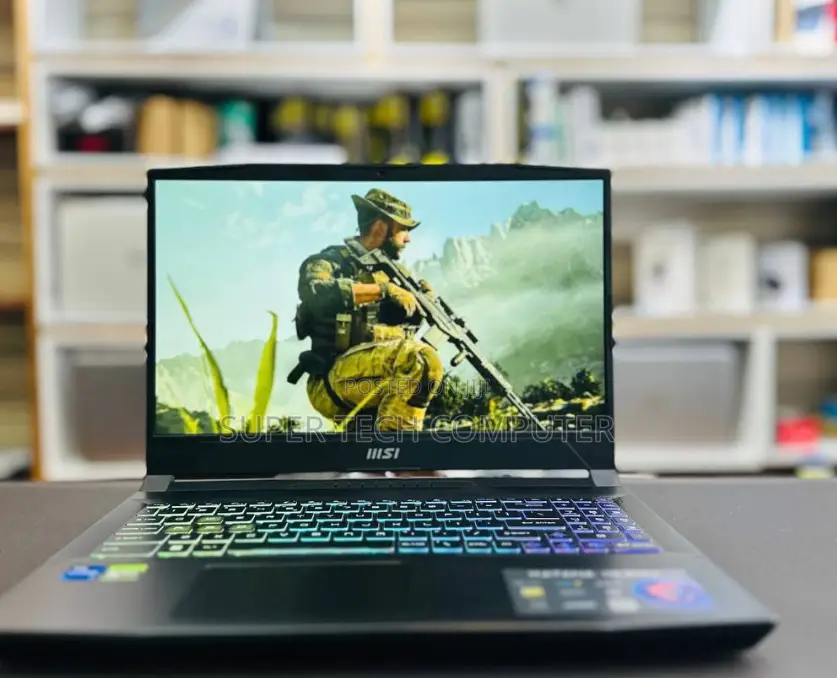 New Laptop MSI Crosshair 15 B12U 16GB Intel Core I7 SSD 512GB