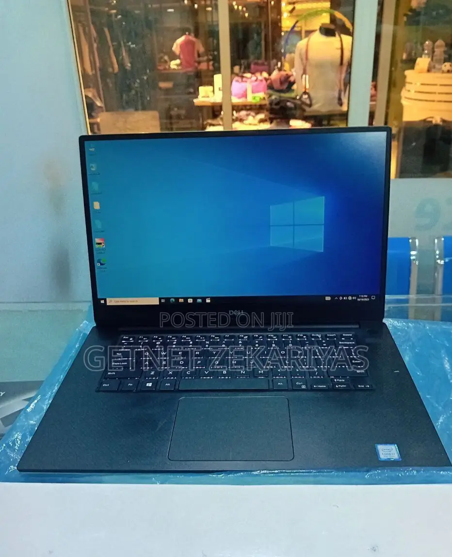 New Laptop Dell XPS 15 16GB Intel Core I7 SSD 512GB