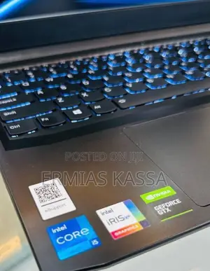 New Laptop Lenovo Ideapad 3 8GB Intel Core I5 HDD+SSD 1.5T