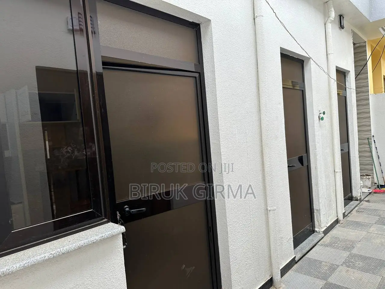 Furnished 3bdrm Villa in Bole for sale