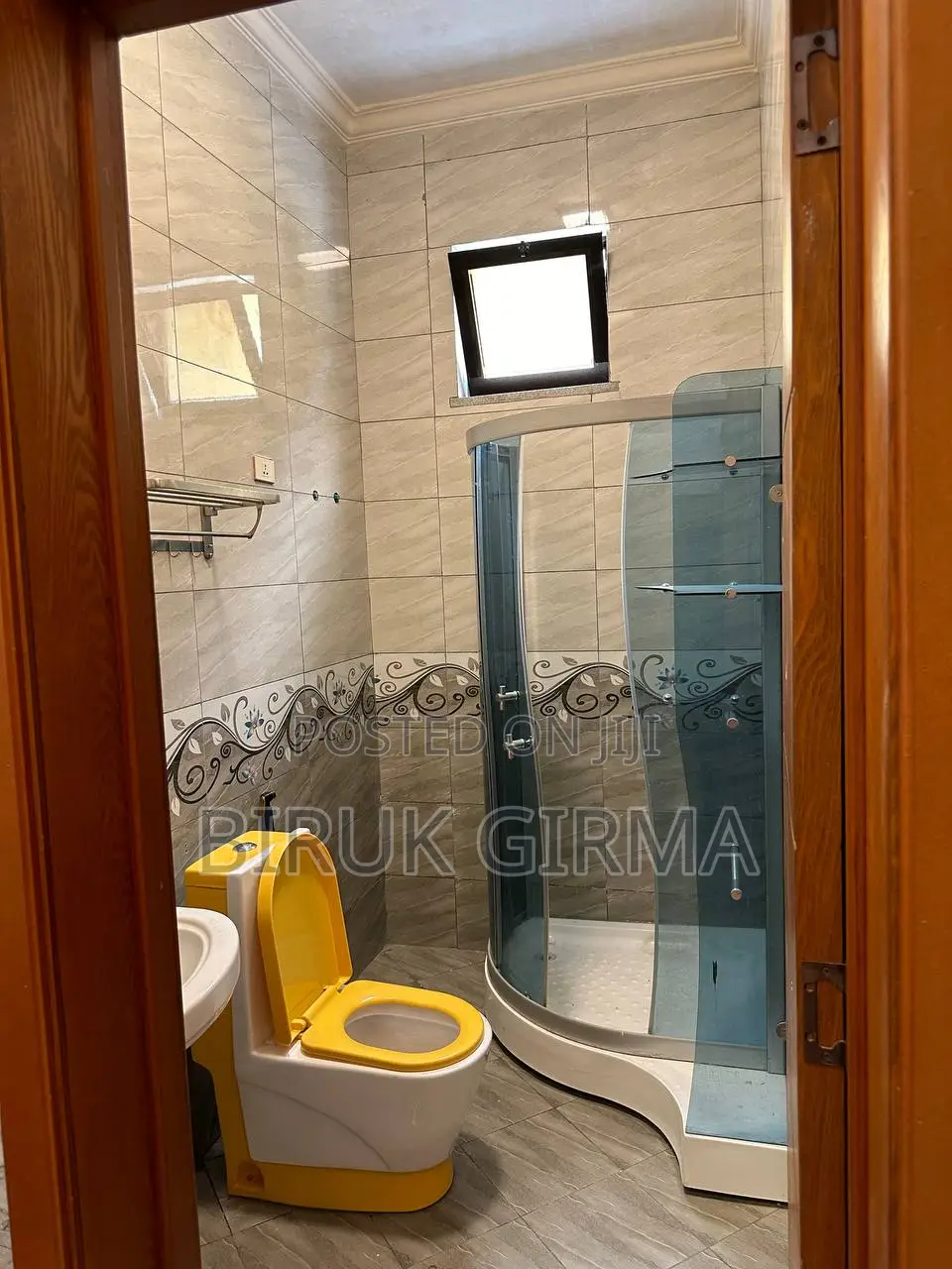 Furnished 3bdrm Villa in Bole for sale