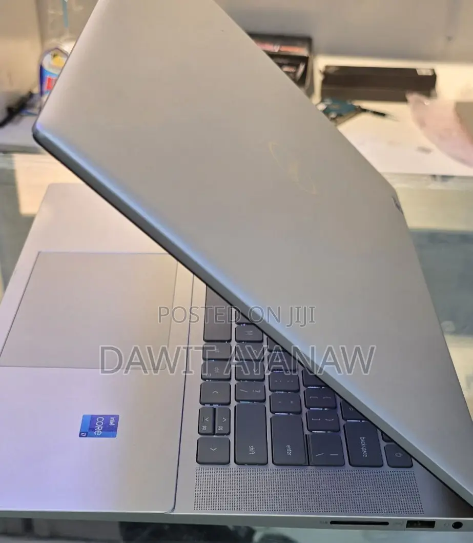 New Laptop Dell Inspiron 15 16GB Intel Core I7 SSD 512GB