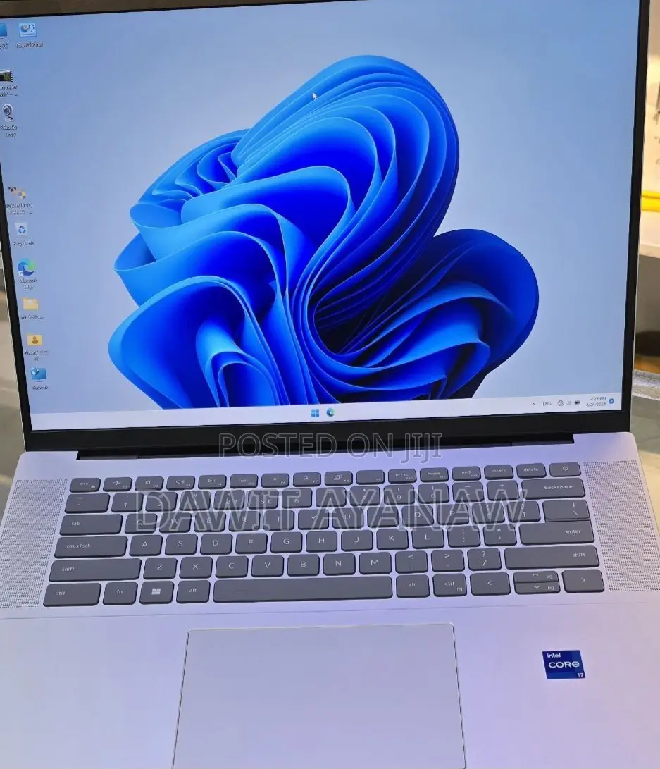 New Laptop Dell Inspiron 15 16GB Intel Core I7 SSD 512GB