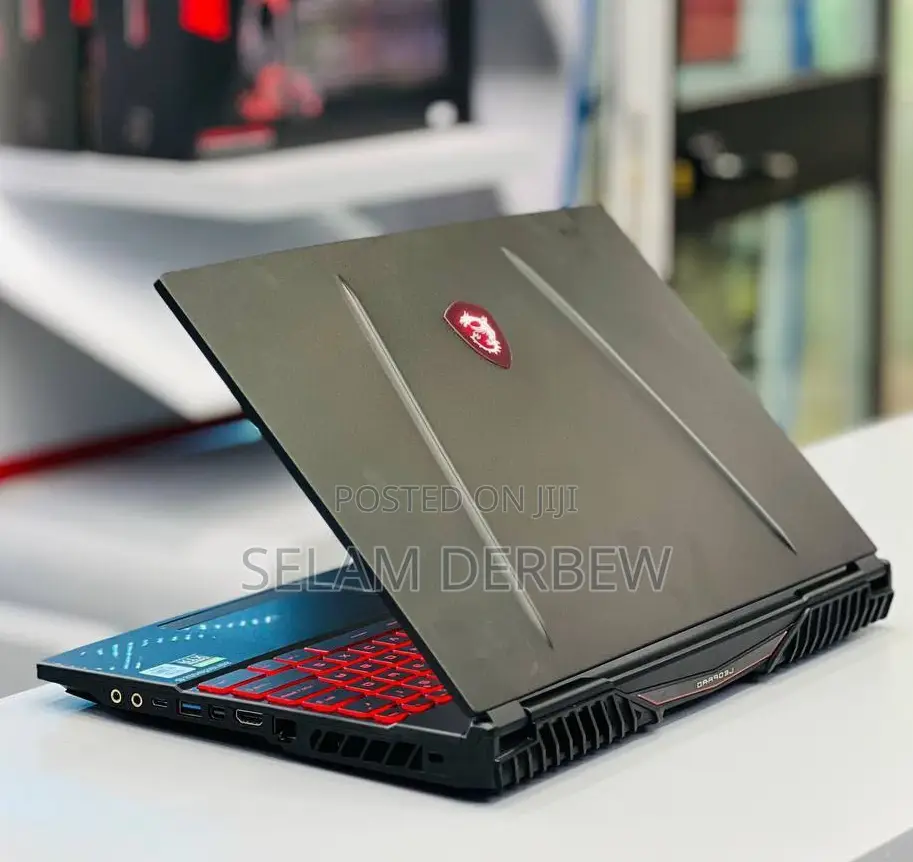 New Laptop MSI GP75 Leopard 16GB Intel Core I7 SSD 512GB
