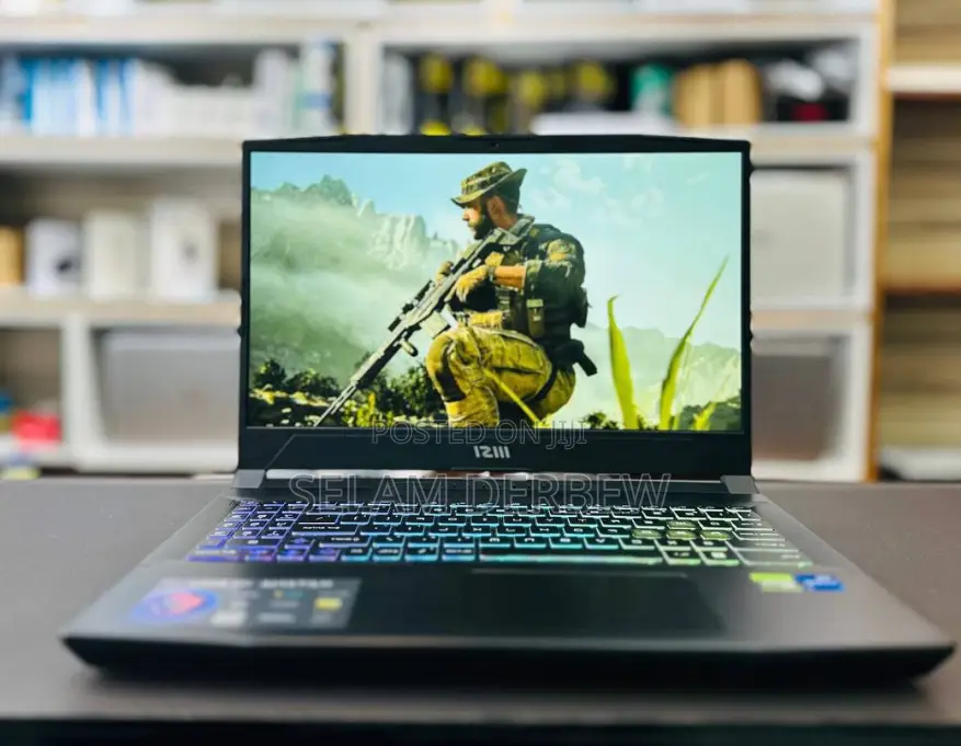 New Laptop MSI Katana 15 16GB Intel Core I7 SSD 512GB