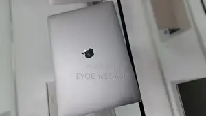 Photo - New Laptop Apple MacBook Pro 2015 16GB Intel Core I7 SSD 1T