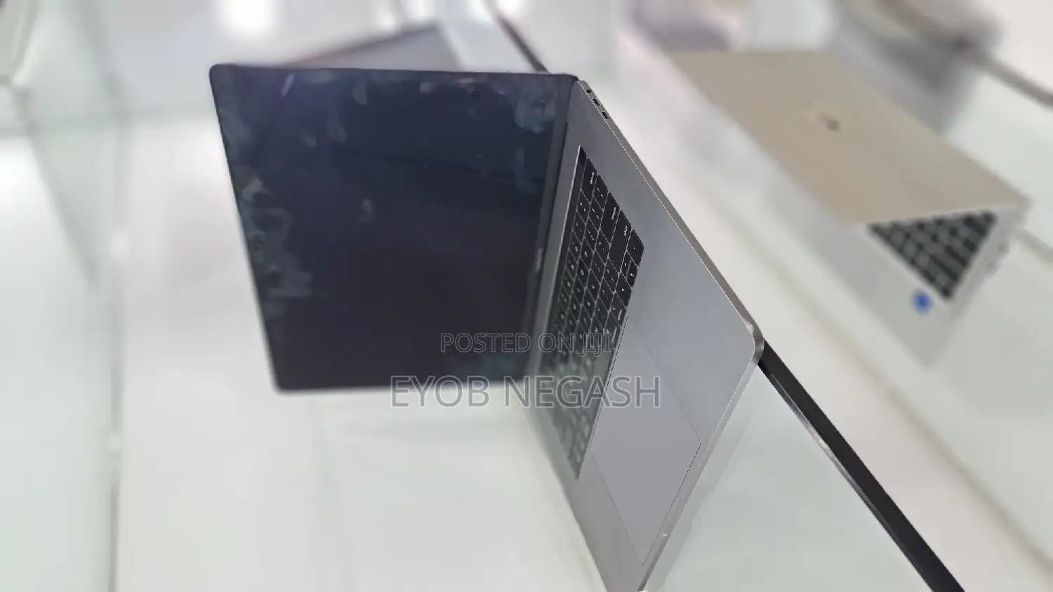 New Laptop Apple MacBook Pro 2015 16GB Intel Core I7 SSD 1T