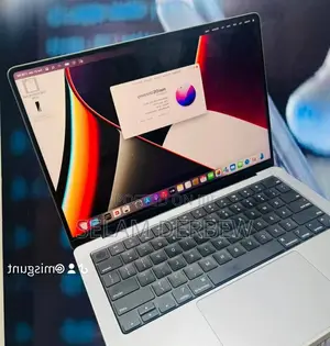 New Laptop Apple MacBook Pro M1 16GB Apple M1 Pro SSD 512GB