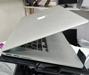 New Laptop Apple MacBook Pro 2015 16GB Intel Core I7 SSD 1T