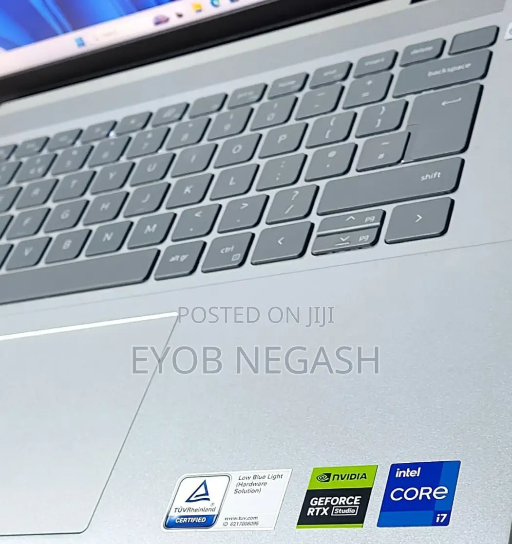 New Laptop Dell Inspiron 15 16GB Intel Core I7 SSD 1T