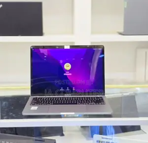 New Laptop Apple MacBook Pro 2018 32GB Intel Core I9 SSD 1T