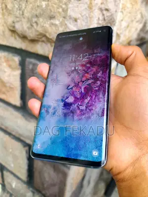Photo - Samsung Galaxy S10 128 GB Blue