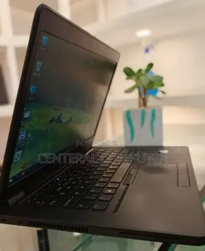 Photo - New Laptop Dell XPS 17 L701X 16GB Intel Core I7 SSD 1T