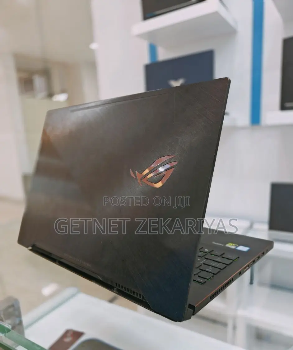 New Laptop Asus ROG Zephyrus G16 16GB Intel Core I7 SSD 256GB
