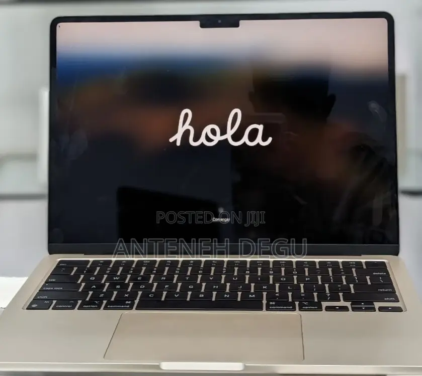 New Laptop Apple MacBook Air 2023 M2 8GB Apple M3 Max SSD 256GB