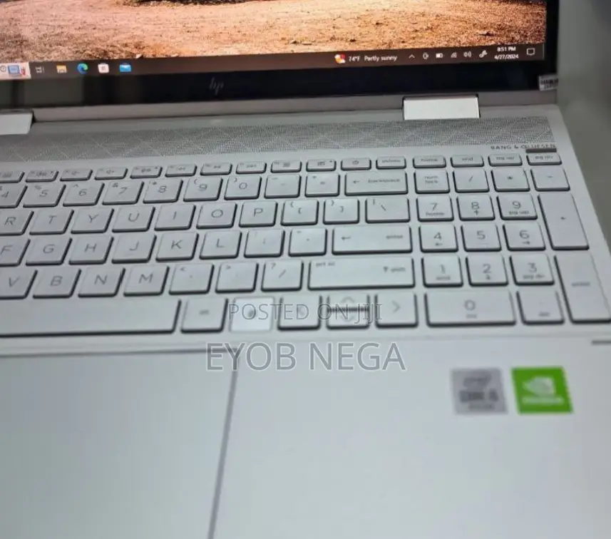 New Laptop HP Envy X360 8GB Intel Core I5 SSD 512GB
