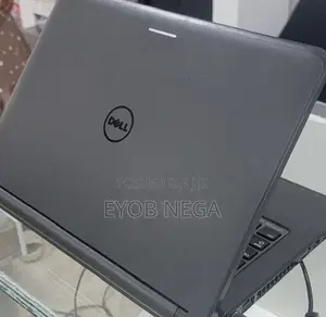 New Laptop Dell Latitude 3180 4GB Intel Core I5 HDD 500GB