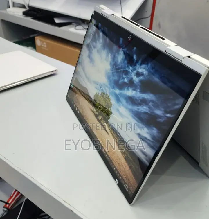 New Laptop HP Envy X360 16GB Intel Core I5 SSD 512GB