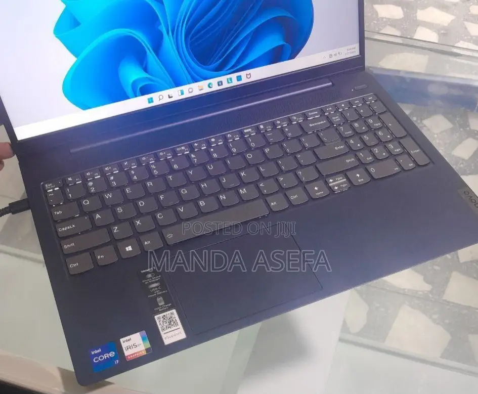 New Laptop Lenovo 12GB Intel Core I7 SSD 512GB