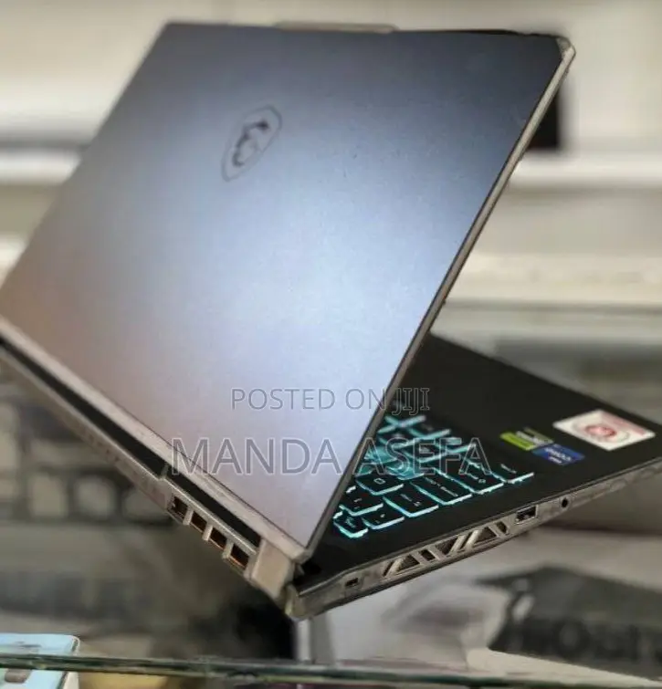 New Laptop MSI 16GB Intel Core I7 SSD 512GB