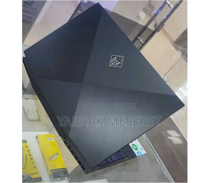 New Laptop HP Omen X 8GB Intel Core I7 SSHD+SSD 1T