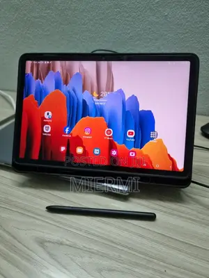 Photo - New Samsung Galaxy Tab S7 128 GB Gray